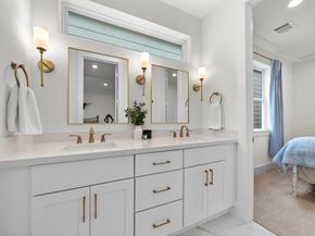 805 Fisher Street B, Houston TX 77018