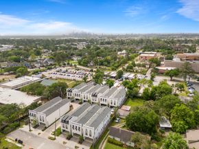 805 Fisher Street B, Houston TX 77018