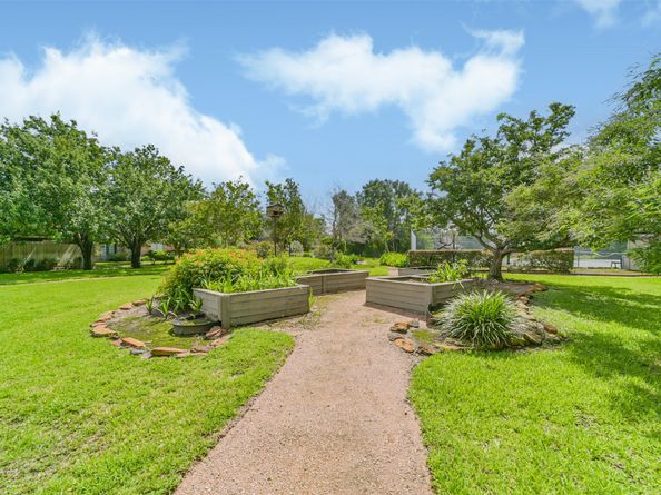 9345 Westwood Village Drive 30, Houston TX 77036