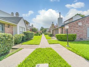 9345 Westwood Village Drive 30, Houston TX 77036