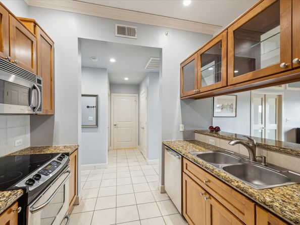 1010 Rosine Street 408, Houston TX 77019