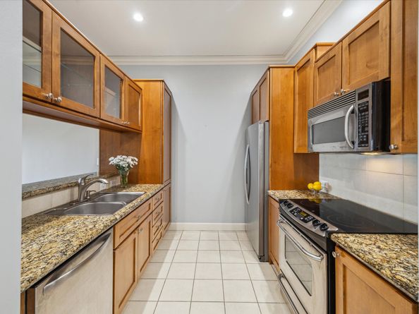 1010 Rosine Street 408, Houston TX 77019