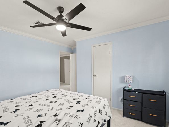 5322 Creek Shadows Drive, Houston TX 77339