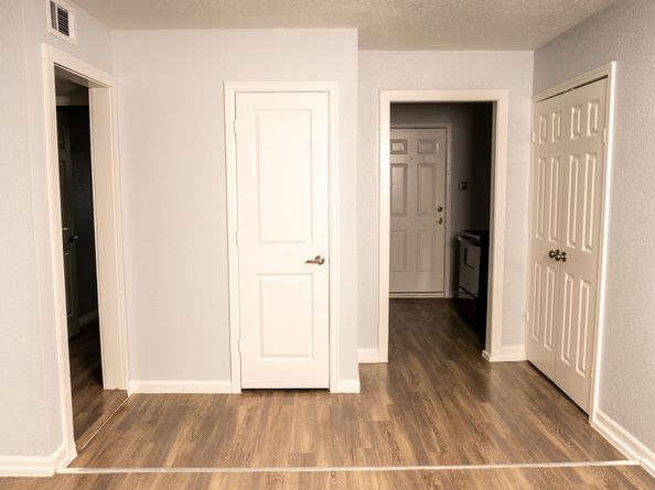 6614 London Street 12, Houston TX 77021