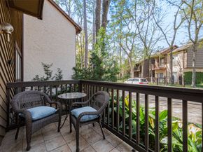 11711 Memorial Drive 21, Houston TX 77024