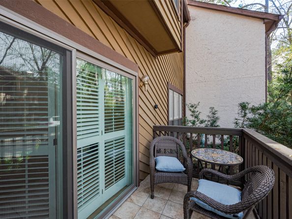 11711 Memorial Drive 21, Houston TX 77024