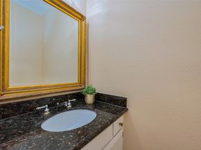 11711 Memorial Drive 21, Houston TX 77024