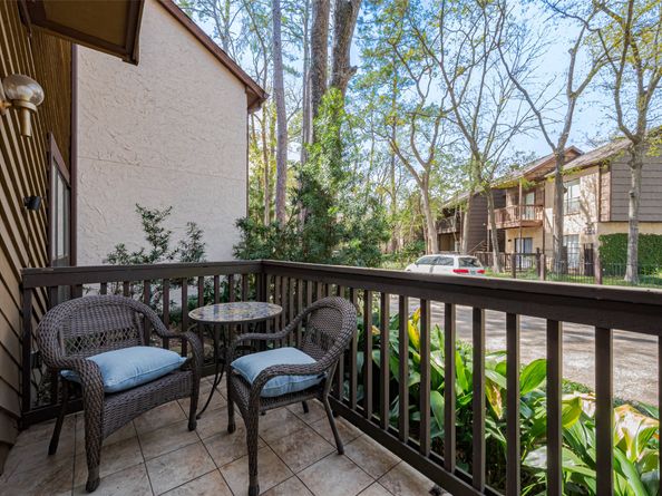 11711 Memorial Drive 21, Houston TX 77024