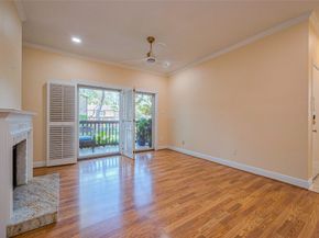11711 Memorial Drive 21, Houston TX 77024