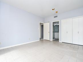 11747 Riverview Dr, Houston TX 77077