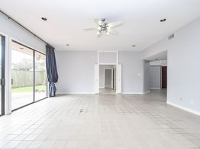 11747 Riverview Dr, Houston TX 77077