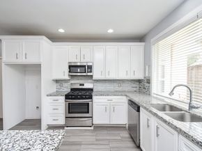 11747 Riverview Dr, Houston TX 77077