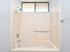 11747 Riverview Dr, Houston TX 77077