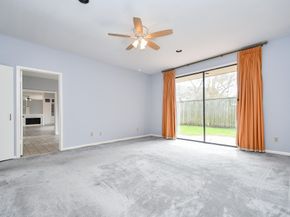 11747 Riverview Dr, Houston TX 77077