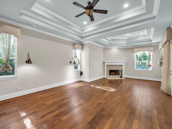 31 Maymont Way, The Woodlands TX 77382