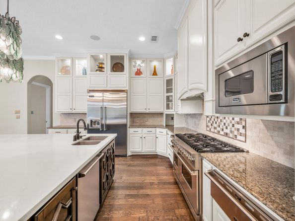 31 Maymont Way, The Woodlands TX 77382