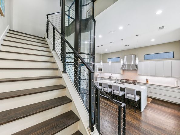 205 Portland Street, Houston TX 77006