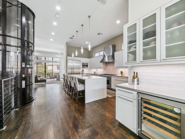 205 Portland Street, Houston TX 77006