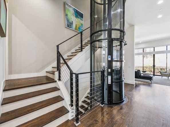 205 Portland Street, Houston TX 77006