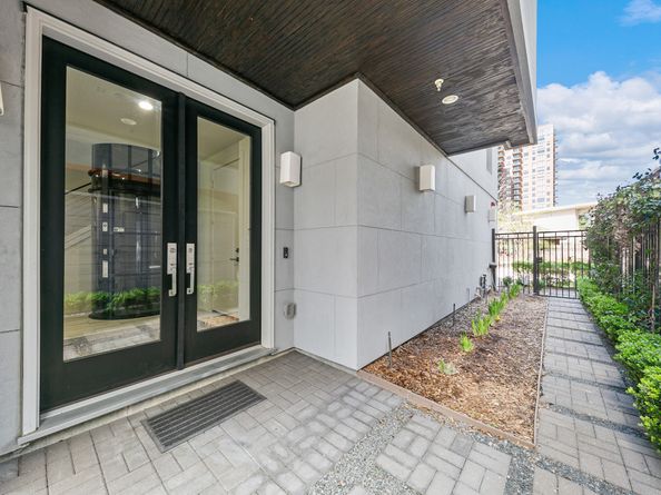 205 Portland Street, Houston TX 77006