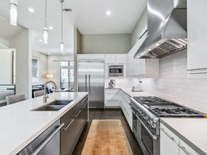 205 Portland Street, Houston TX 77006