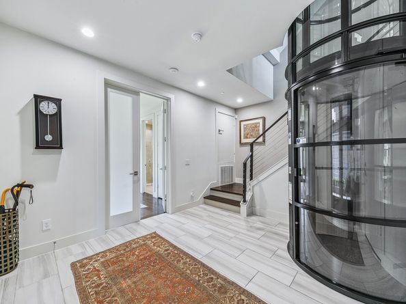 205 Portland Street, Houston TX 77006