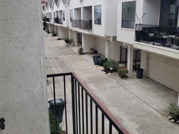 706 Live Oak Street, Houston TX 77003