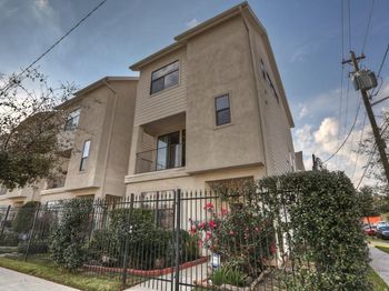 706 Live Oak Street