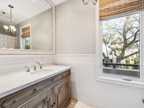 3126 Mid Lane, Houston TX 77027