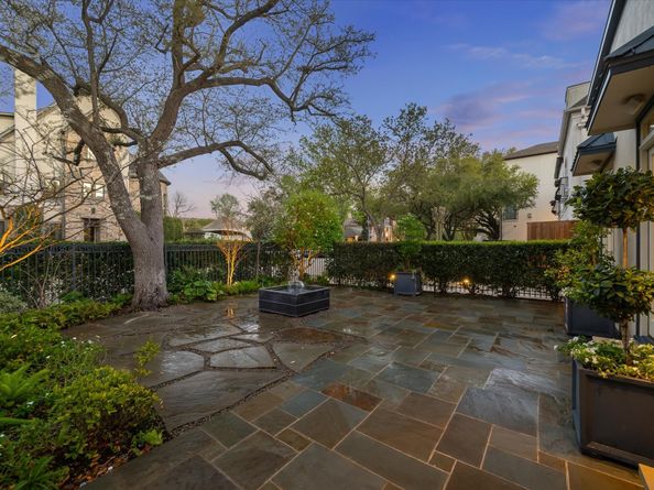 3126 Mid Lane, Houston TX 77027