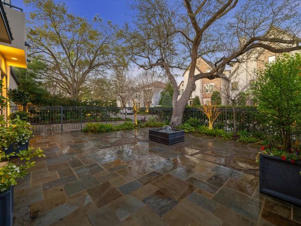 3126 Mid Lane, Houston TX 77027