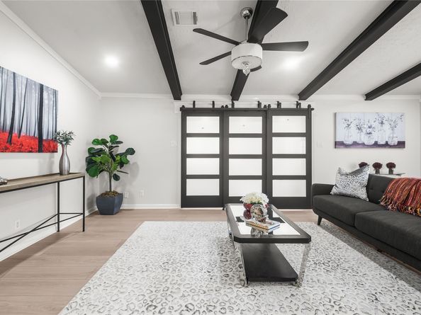 9210 Linkmeadow Lane, Houston TX 77025