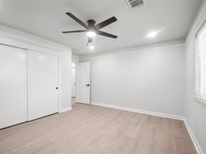 9210 Linkmeadow Lane, Houston TX 77025