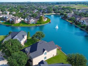 5126 Beacon Point, Sugar Land TX 77479
