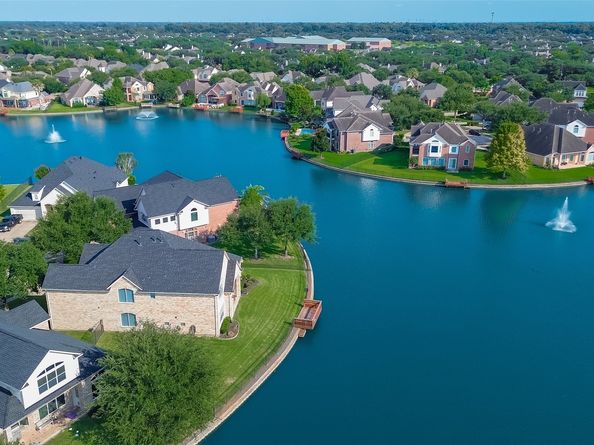 5126 Beacon Point, Sugar Land TX 77479