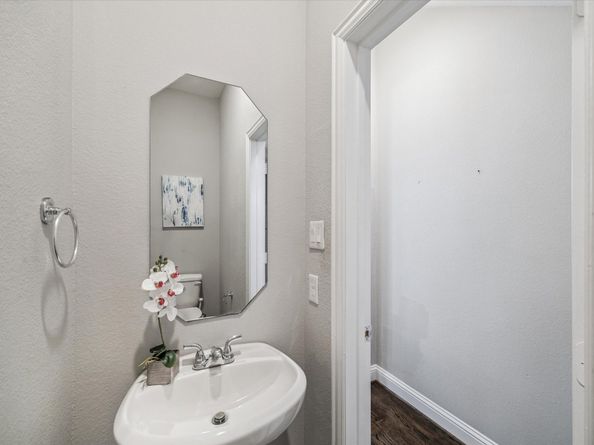5443 Camaguey Street, Houston TX 77023