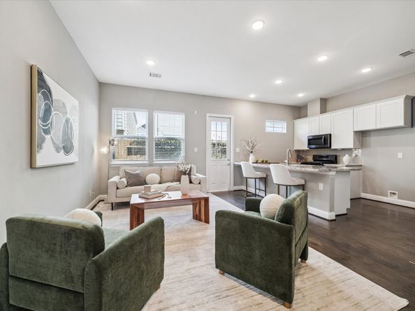 5443 Camaguey Street, Houston TX 77023