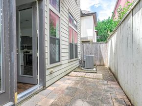 1224 Saint Charles Street, Houston TX 77003