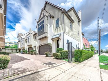 1224 Saint Charles Street