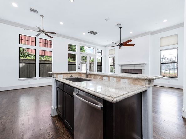 1224 Saint Charles Street, Houston TX 77003