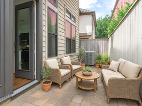 1224 Saint Charles Street, Houston TX 77003