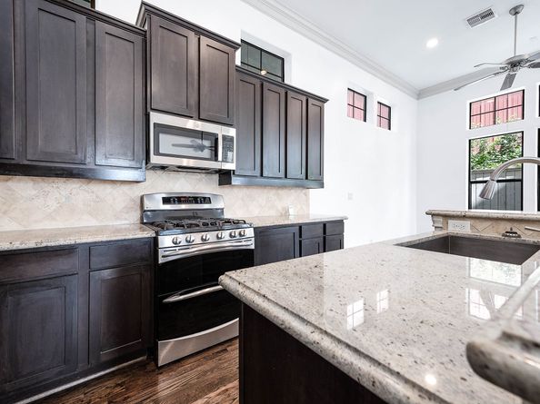 1224 Saint Charles Street, Houston TX 77003