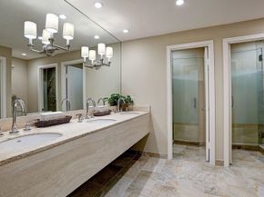 5110 San Felipe 364, Houston TX 77056