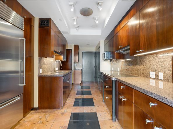 5110 San Felipe 364, Houston TX 77056