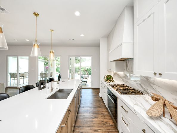5434 Windswept Lane, Houston TX 77056