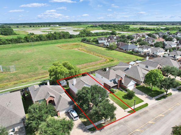 11526 Astoria Boulevard, Houston TX 77089