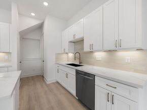 5014 Golden Forest Drive, Houston TX 77091