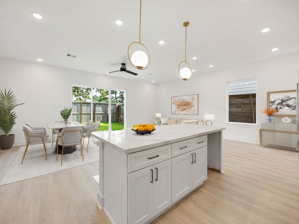 5014 Golden Forest Drive, Houston TX 77091