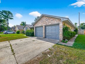 3915 Black Locust Drive, Houston TX 77088