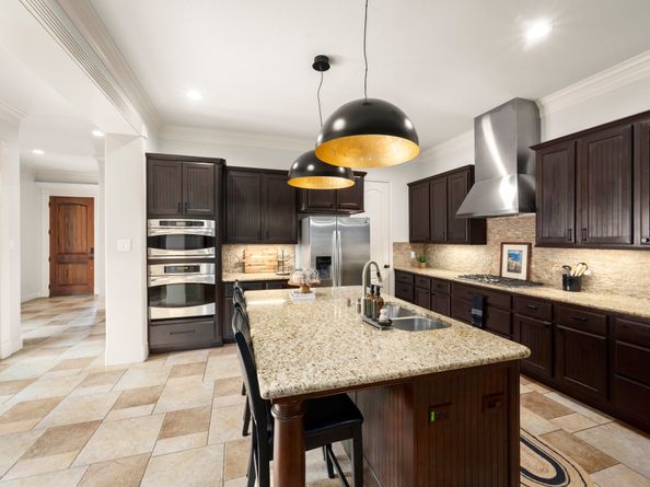 114 S Knights Crossing Drive, The Woodlands TX 77382